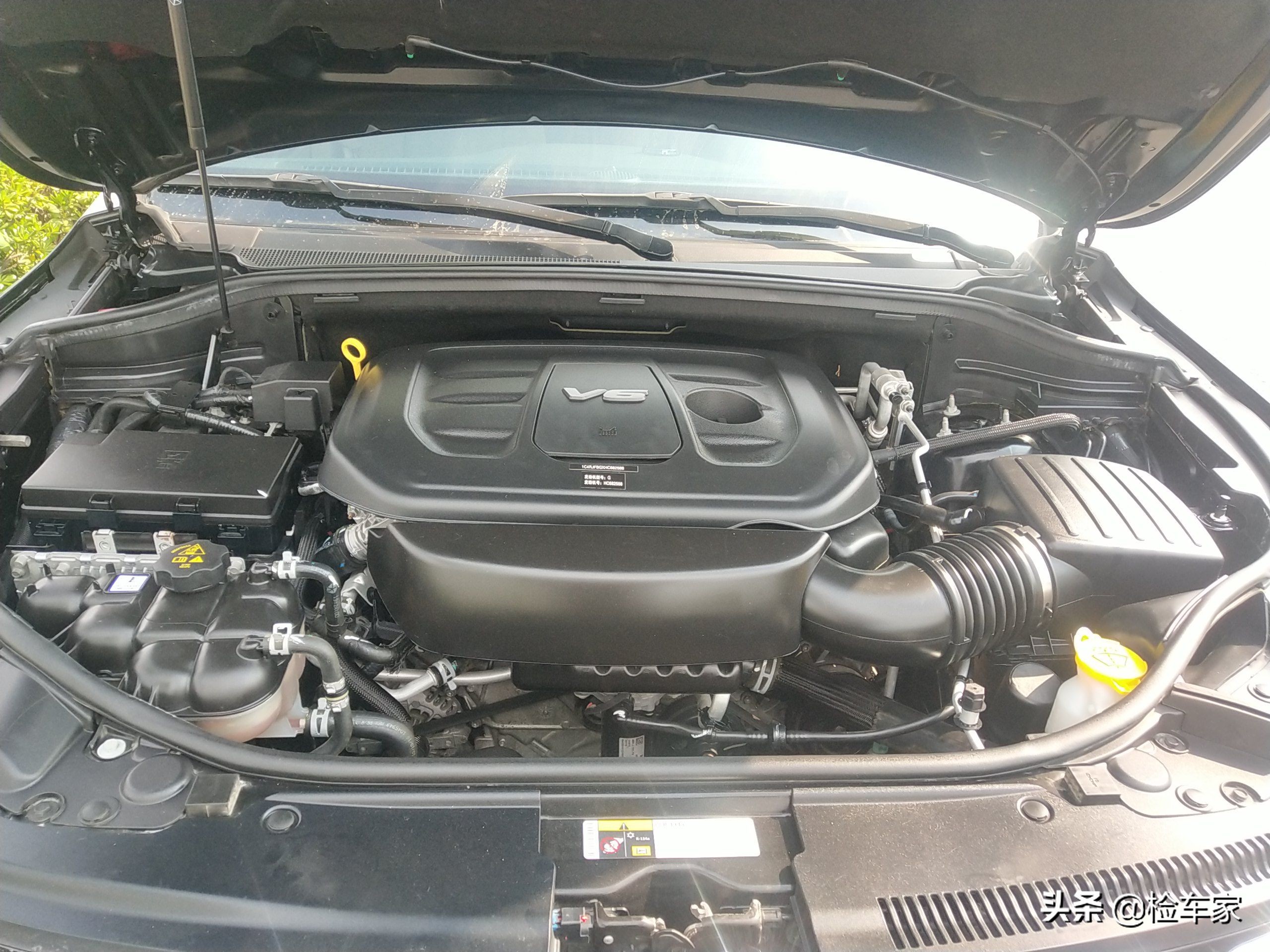 经典款大切诺基越野车,大切诺基越野最好的车型