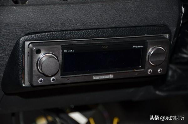 一套发烧级的音响要有哪些设备,真正的发烧级汽车音响功放