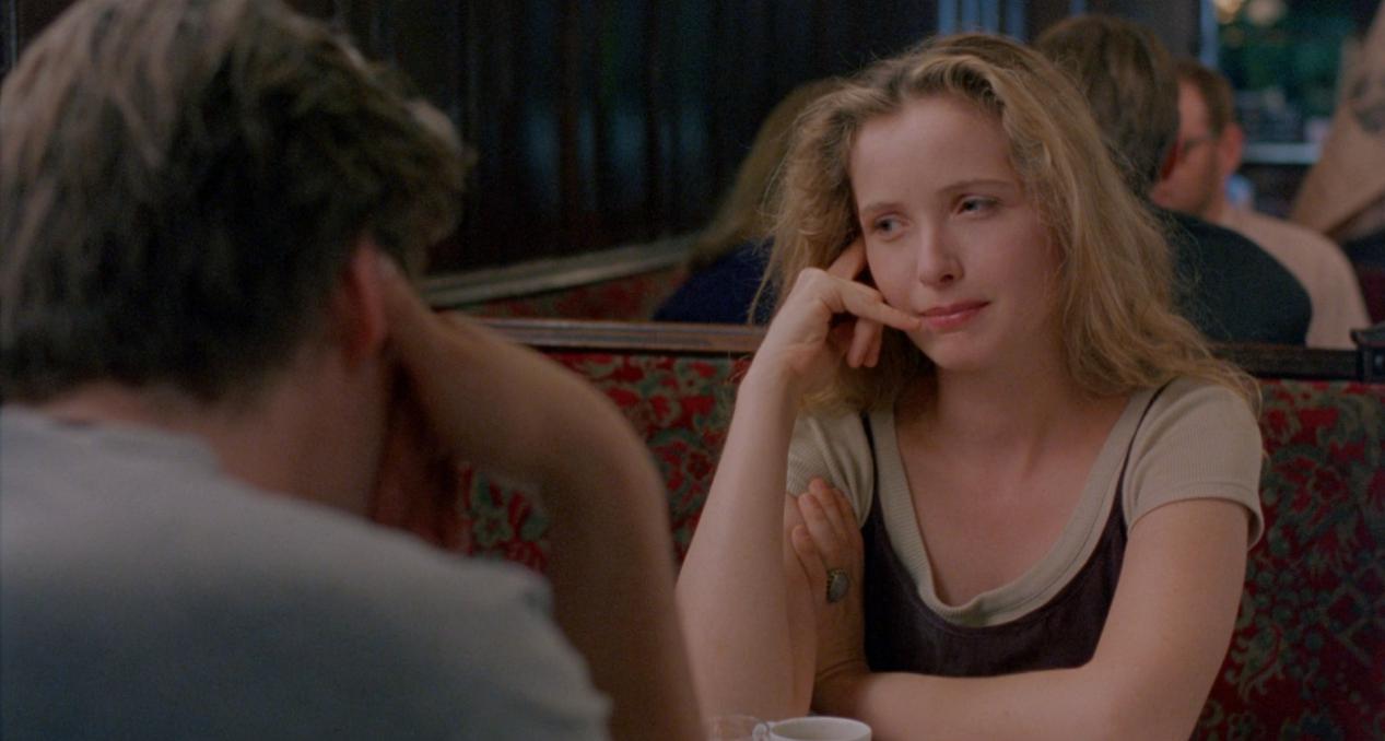 如果你的爱情总被节日折磨，那么请看看“爱在三部曲”吧