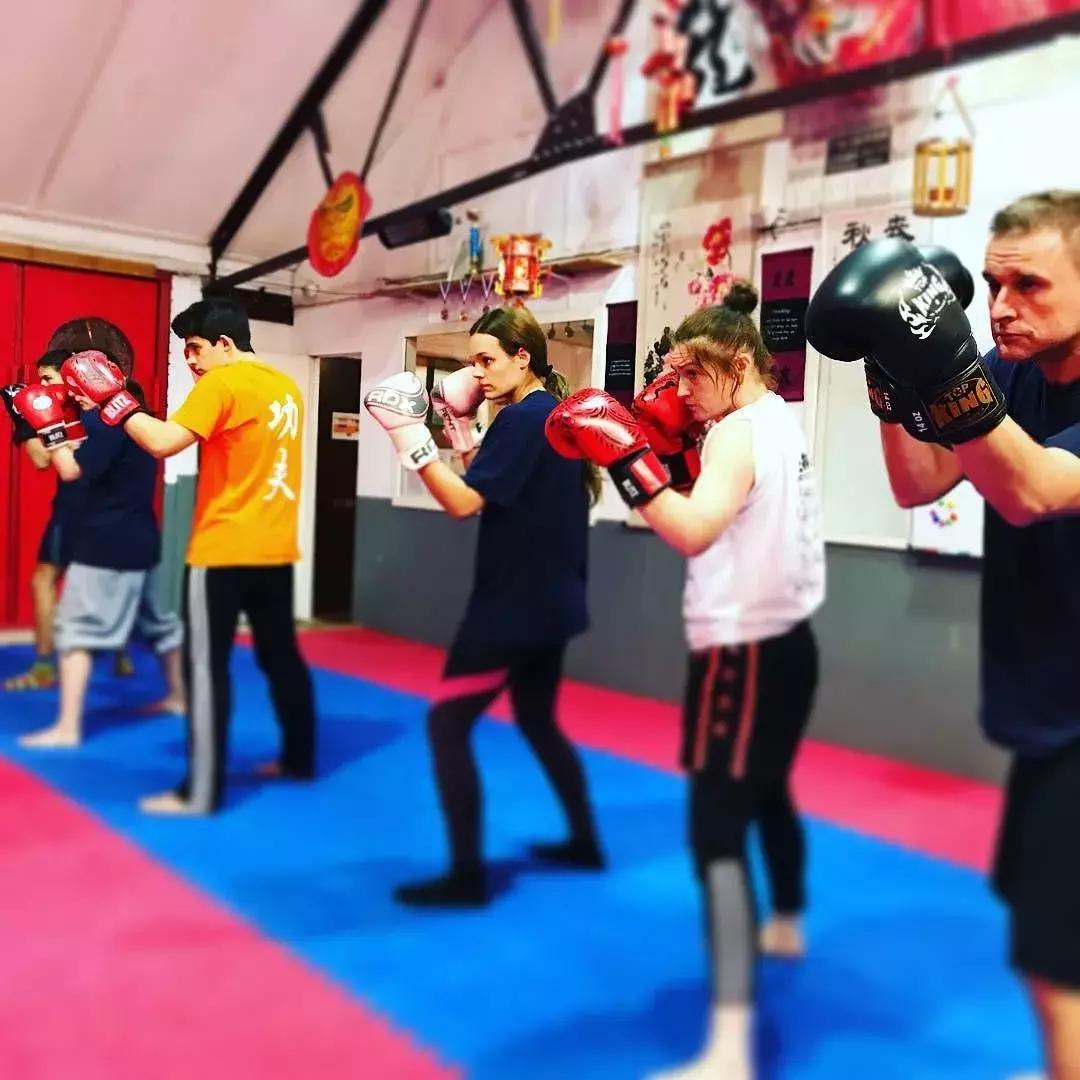 自学散打入门训练全套技巧,散打自学教程从零开始