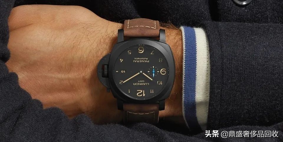 各种手表材质的优缺点,黑色手表什么材质更耐用