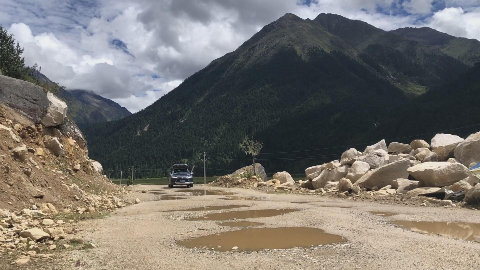 车顶帐篷在夏季的真实体验,4000的车顶帐篷