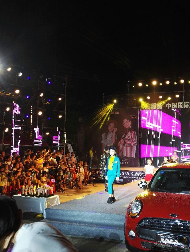 读书让灵魂优雅地行走,读书使人优雅的感悟