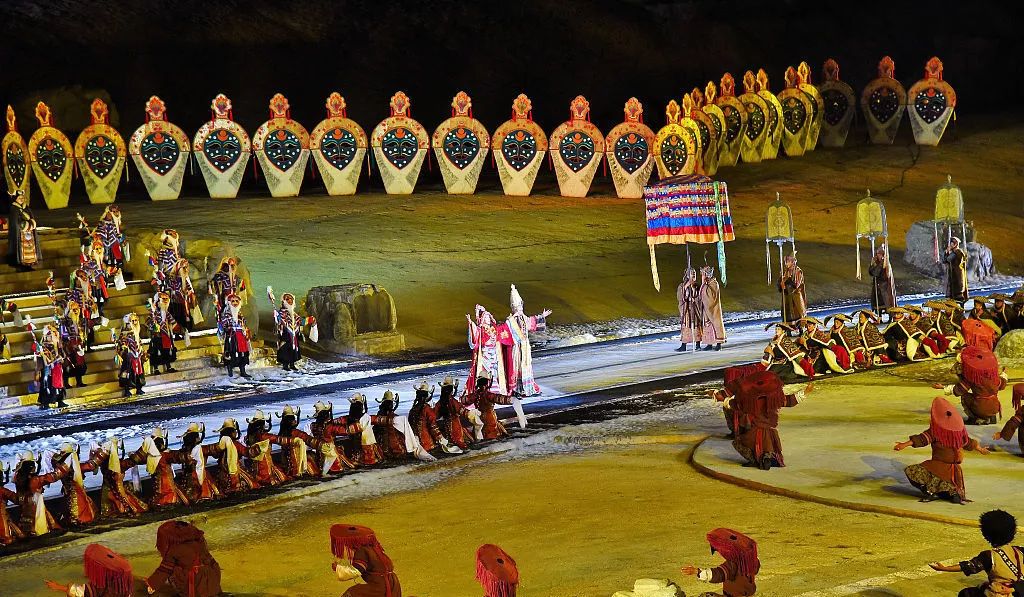 大昭寺刷金佛全过程,大昭寺可以给佛像涂金吗