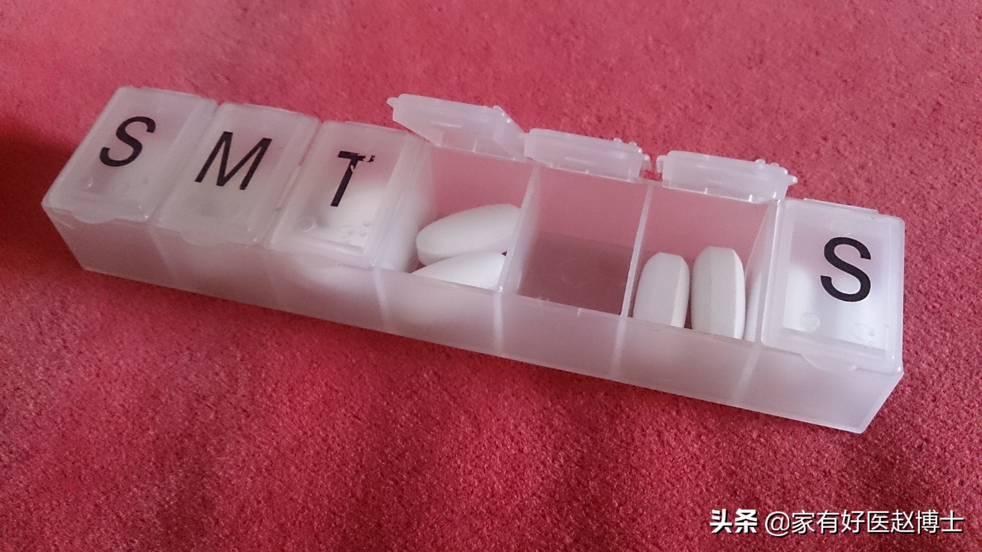 反酸烧心吃雷贝拉唑配什么,拉唑类药物治反酸哪个效果好