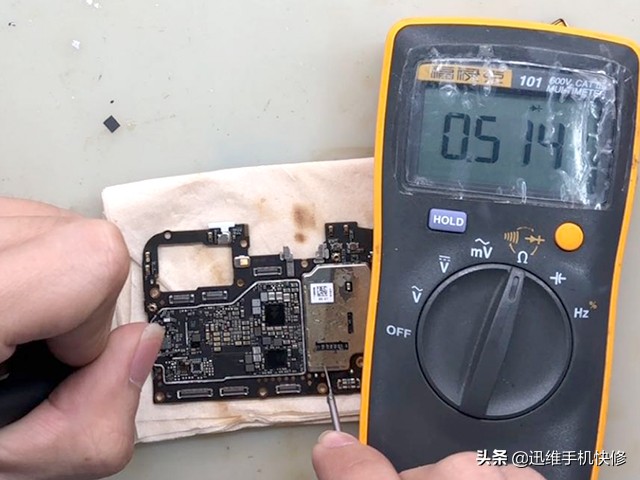 oppo手机开机几分钟就自动关机,oppo手机夜间自动重启是怎么回事