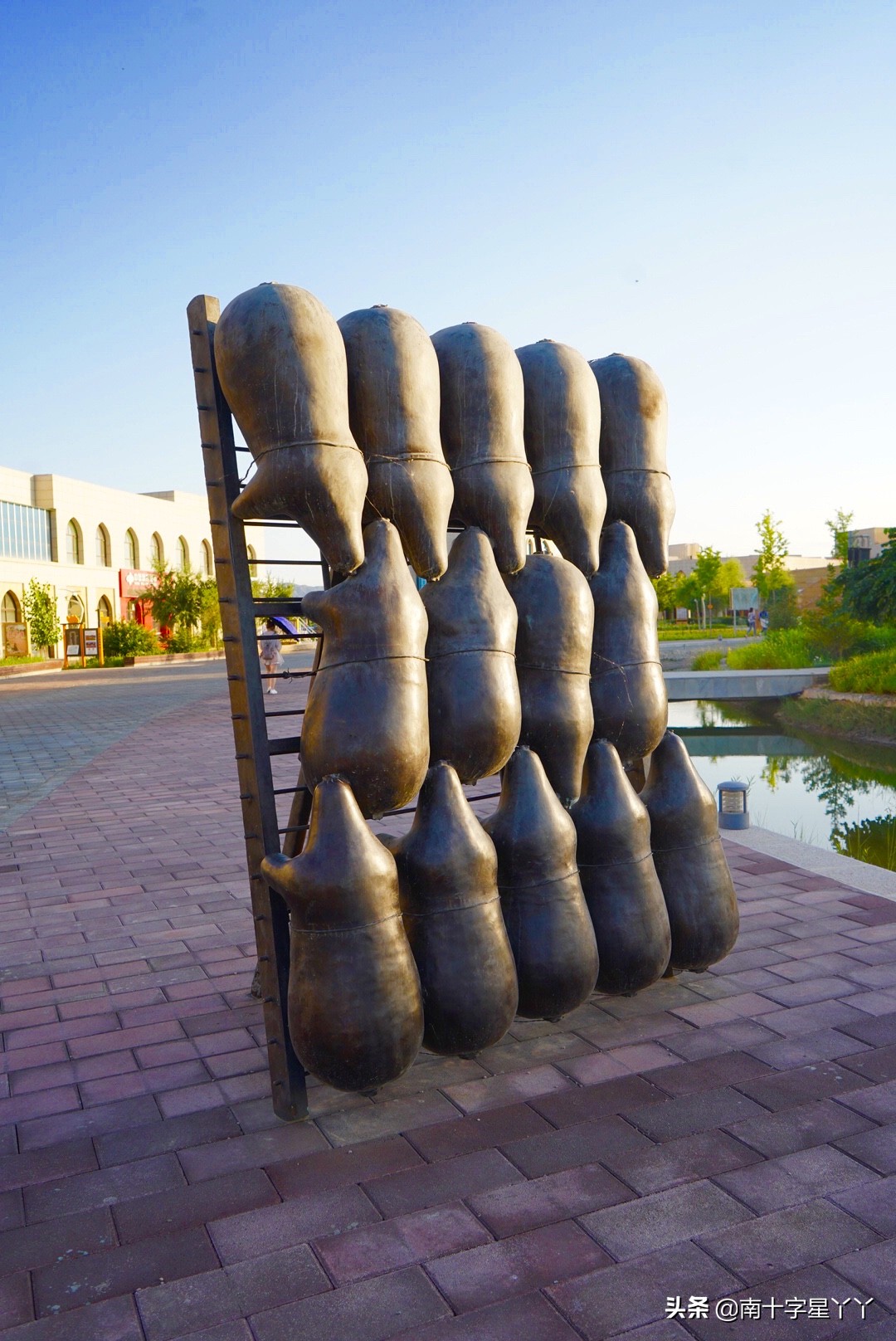 宁夏沙坡头沙漠美景,沙坡头沙漠区和黄河区