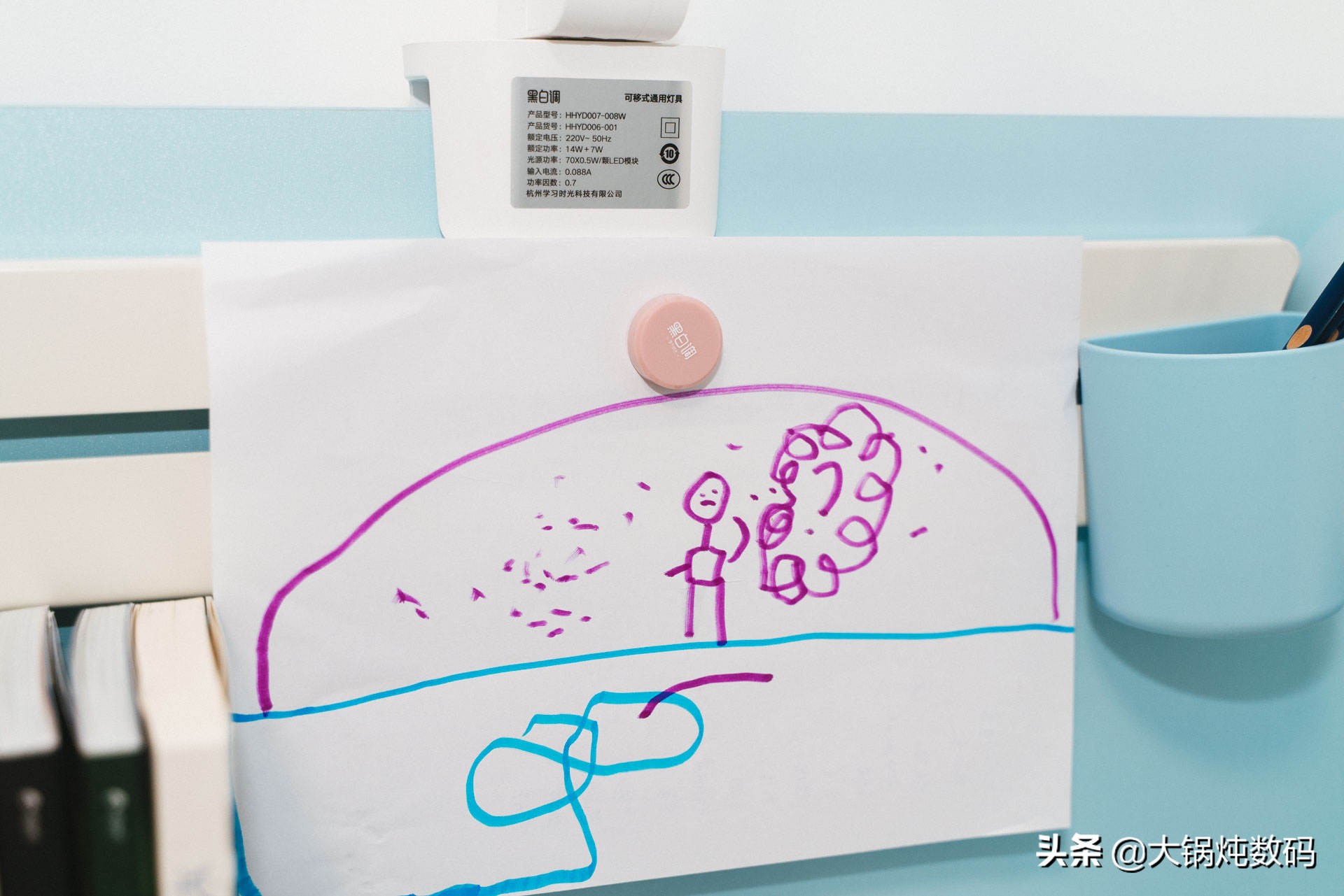 黑白调儿童学习桌星空款,儿童学习桌到底是不是智商税