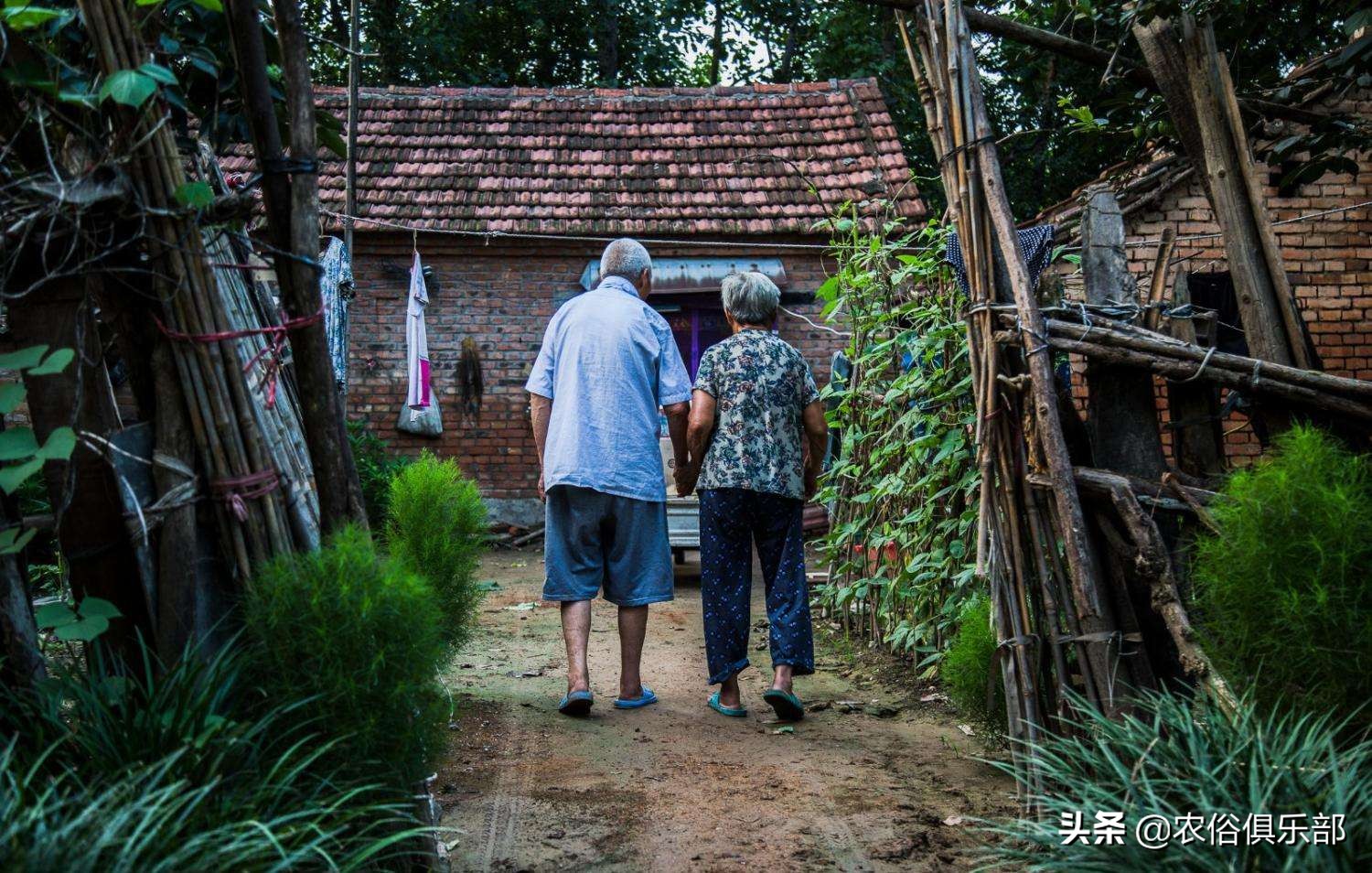 农村要彩礼为什么要那么多,农村彩礼贵怎么办