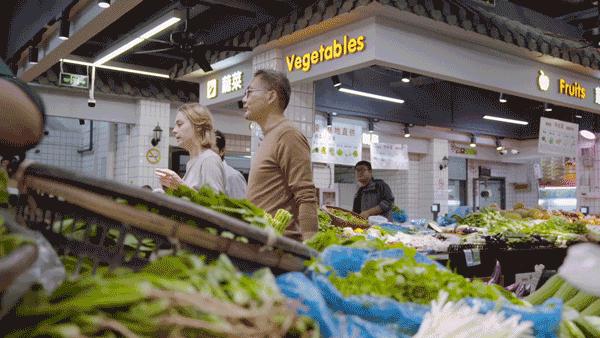 外国夫妻住老洋房,跨国夫妻住200平