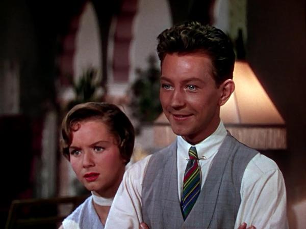 歌舞片圣经《雨中曲》上映67周年