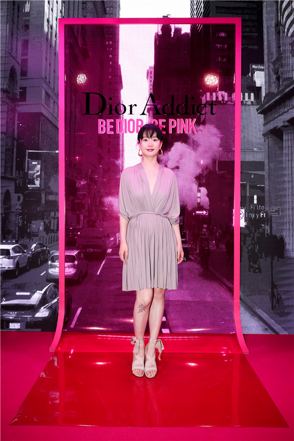 被吹爆的化妆品,迪奥dior粉唇妆