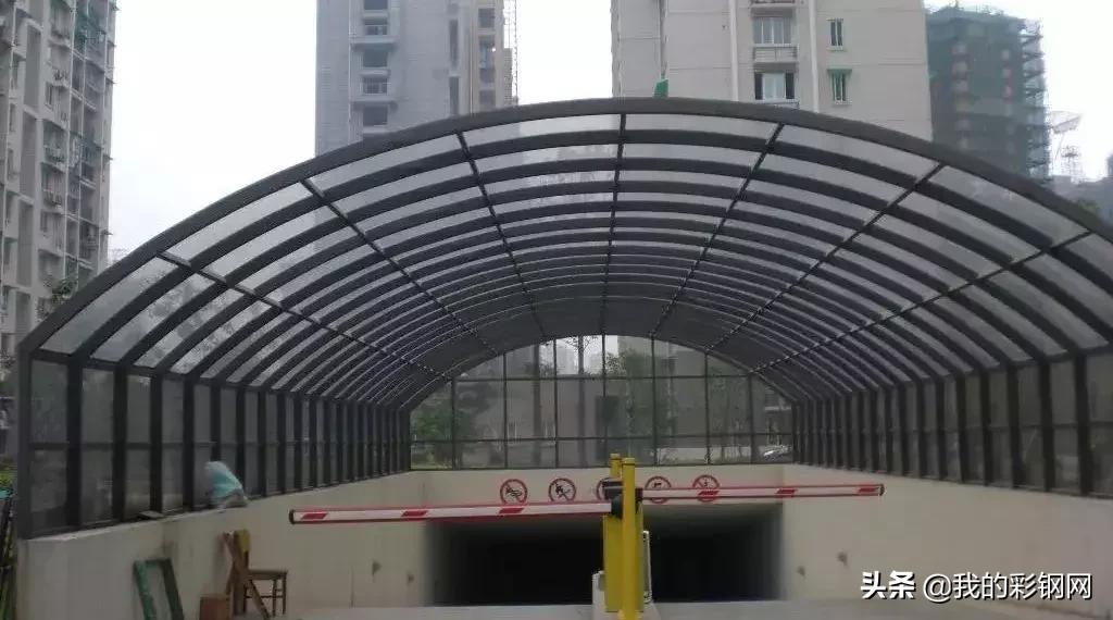 pc耐力板安装时要注意哪些,阳光房顶用耐力板怎么安装