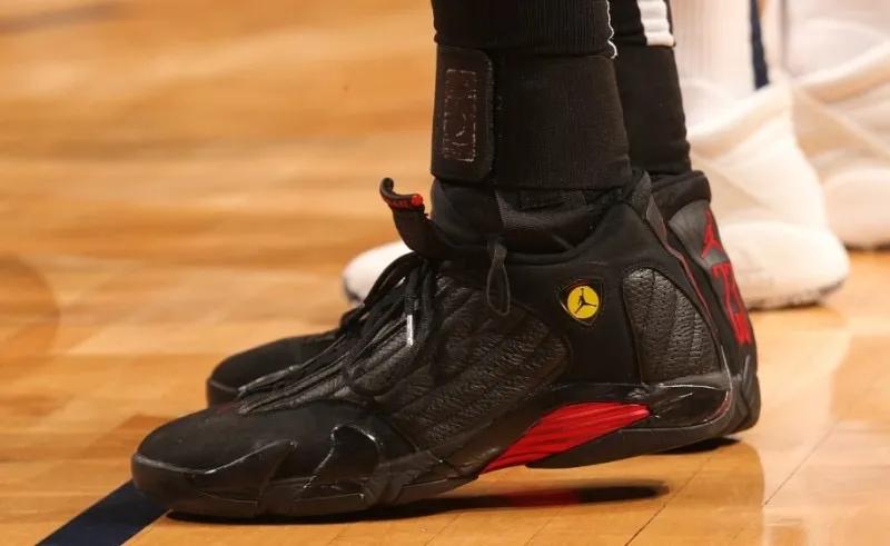 NBA球员上脚：开拓者球员的球鞋，阿里扎穿科比签名鞋