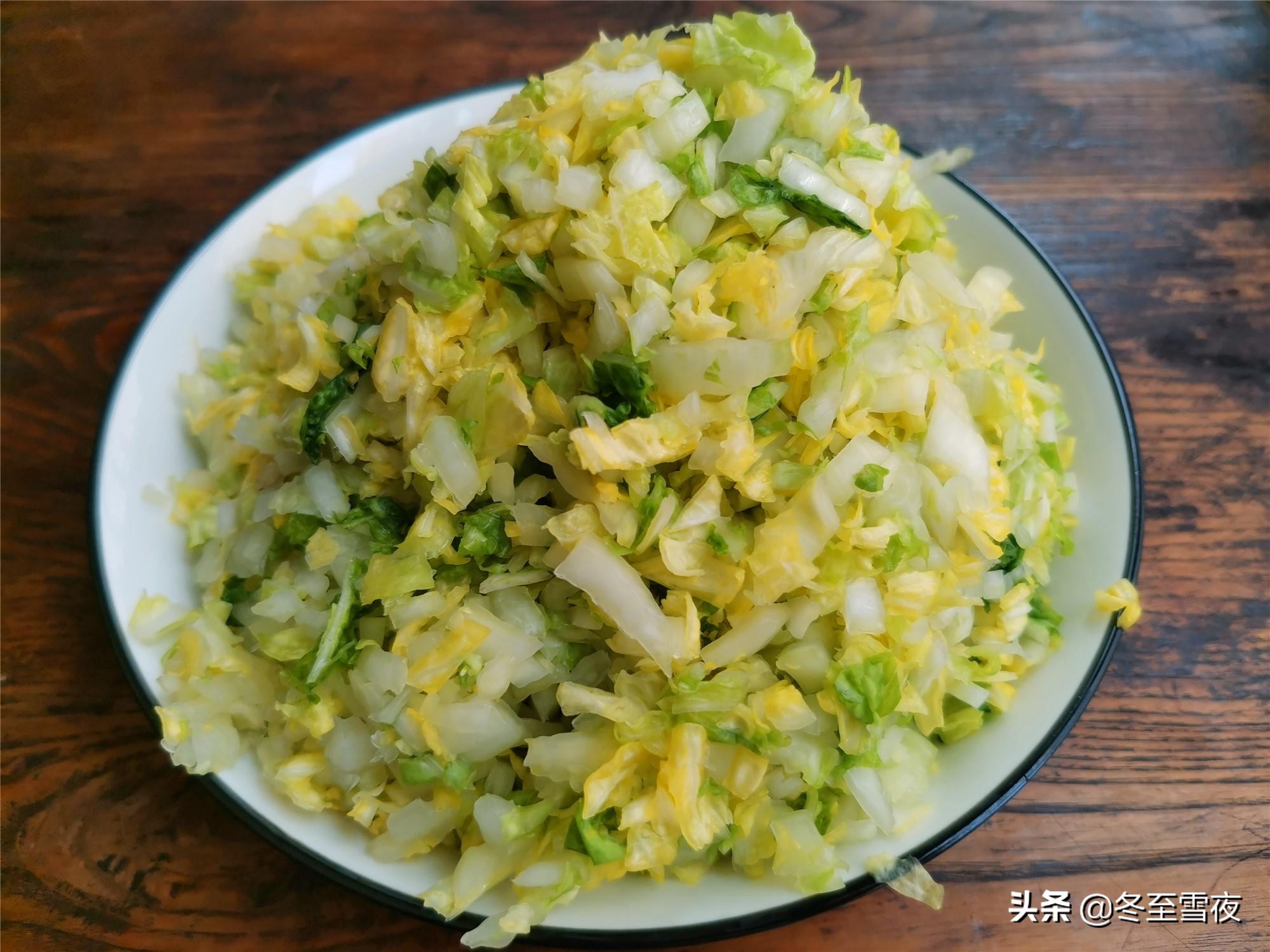 怎么做馒头的面皮才能松软,什么面粉蒸馒头烙饼好吃