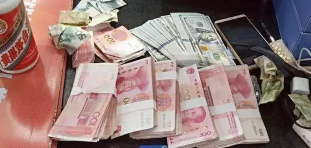 2万元现金遗落出租车上,出租车遗落100万现金