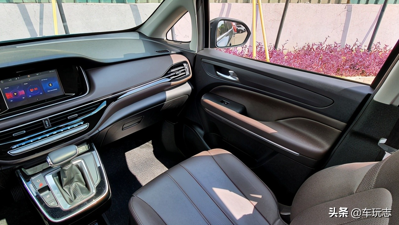 2016款广汽传祺ga6豪华版二手车,传祺ga6是什么