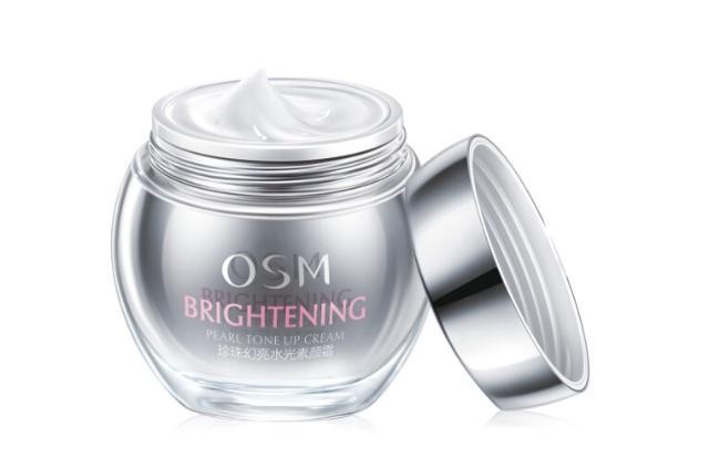 保湿补水美白不脱妆素颜霜,美白保湿无硅油素颜霜推荐