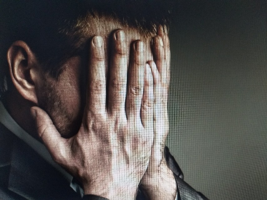 勃起功能障碍的治疗我们了解了，那么如何治疗阴茎异常勃起呢？