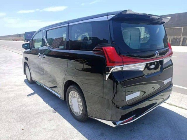 21款雷克萨斯LM300油电混动金字塔尖商务显身份