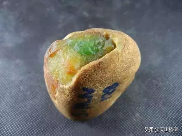 怎么捡到价值极高的石头,捡到一块石头价值千万