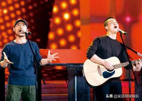 旭日阳刚王旭落魄到地下通道卖艺,草根组合旭日阳刚现状