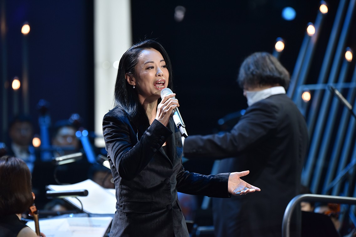 黄绮珊最巅峰现场,黄绮珊揭面大反差