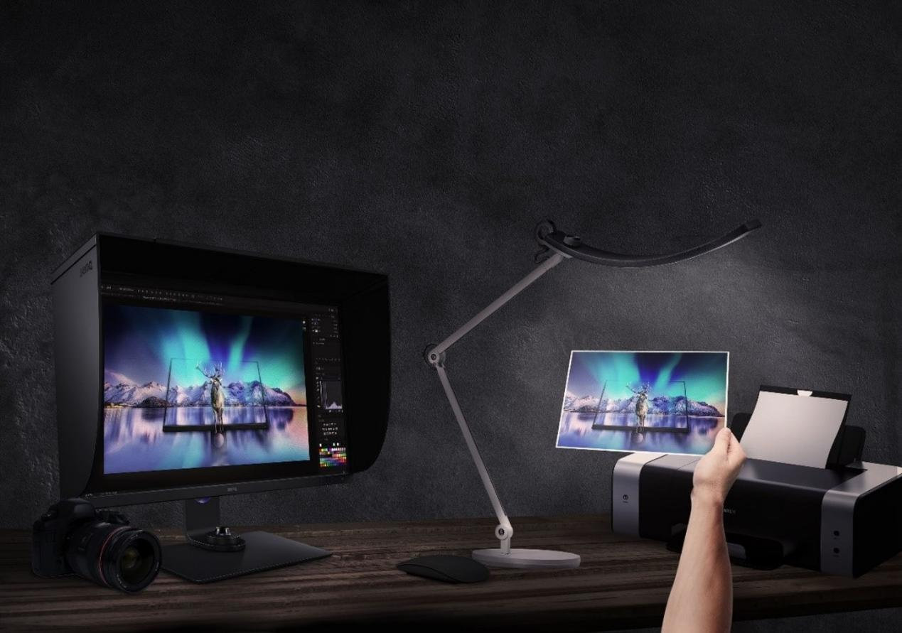 公认24寸显示器性价比之王,1.38寸液晶屏价格