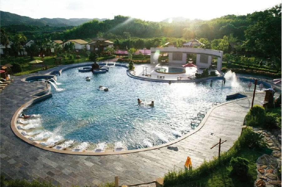 揭阳普宁盘龙湾温泉,普宁盘龙湾温泉度假村山泉水乐园