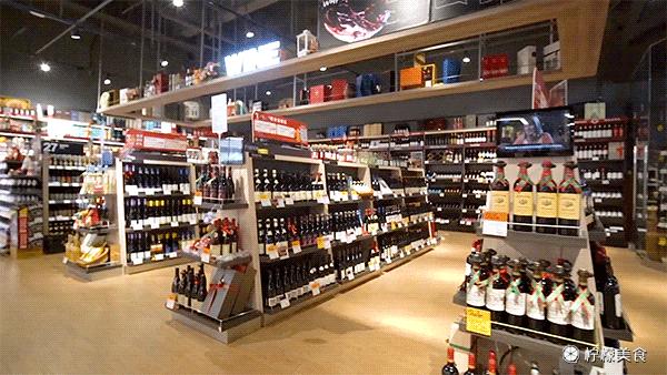 进这家超市我疯了，男朋友根本拉不住