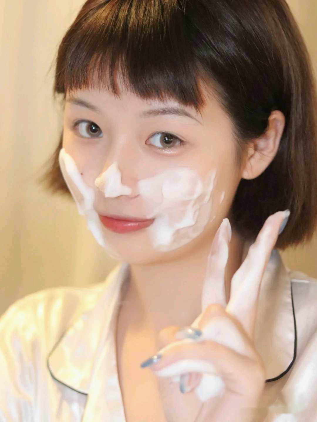 适合油皮的十大氨基酸洗面奶,资生堂洗面奶和芙丽芳丝哪个好