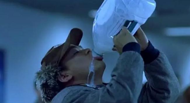 哪一年岳云鹏14岁郭德纲26岁,岳云鹏王宝强郭德纲马云成长史