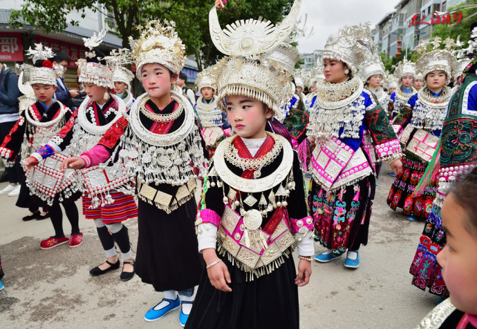 台江苗族姊妹节巡游,台江苗族姊妹节苗族服装