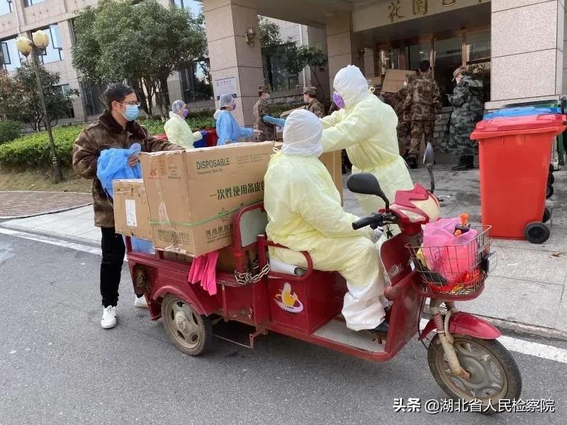 战疫日记爱与温暖伴我们同行,战疫日记我们的生活必将充满阳光