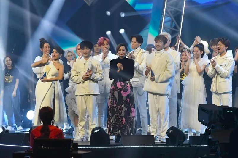 收视狂泻不敌ViuTV！曾志伟王祖蓝重返TVB做高层救亡！