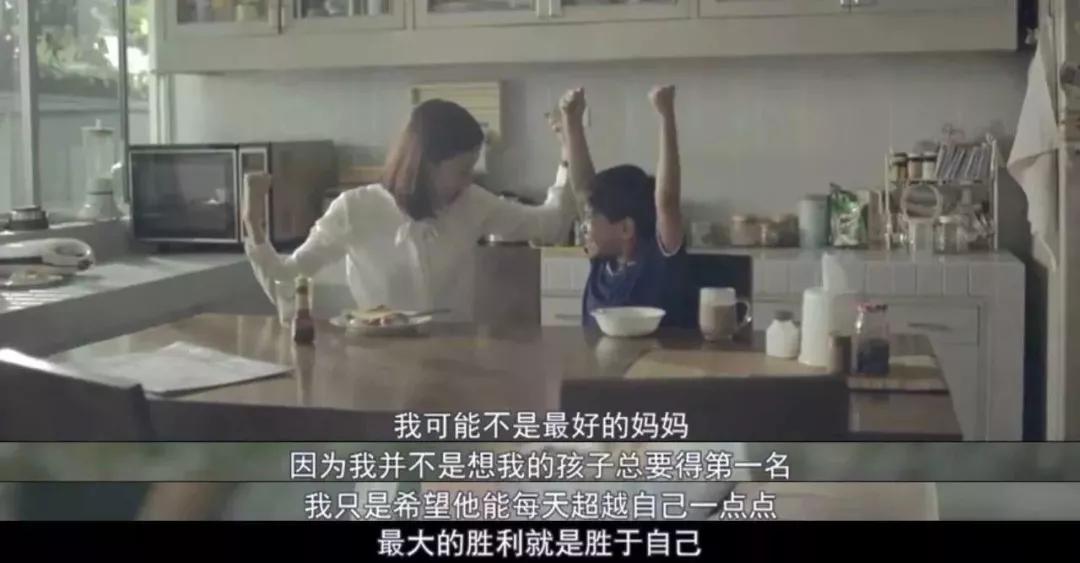 男孩头顶秃怎么挽救,19岁男孩头发秃了怎么办