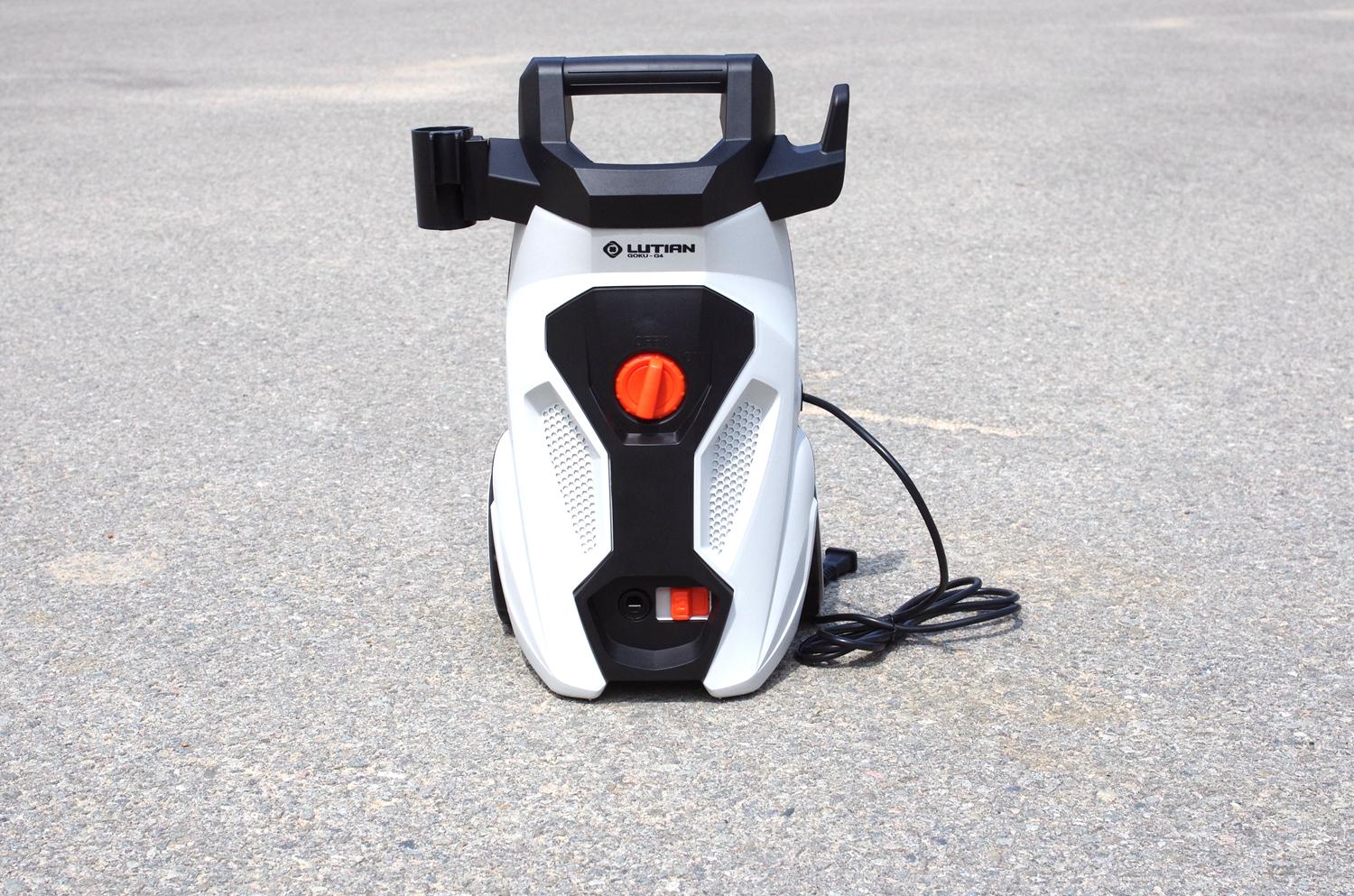 汽车塑料上的污渍怎么去除,汽车上的油烟污渍如何处理