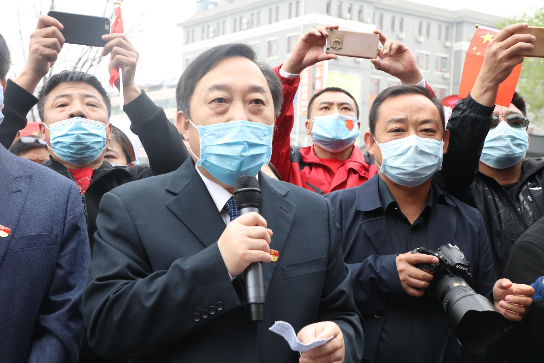 援鄂护士归来科室迎接仪式,援鄂护士返医院欢迎仪式