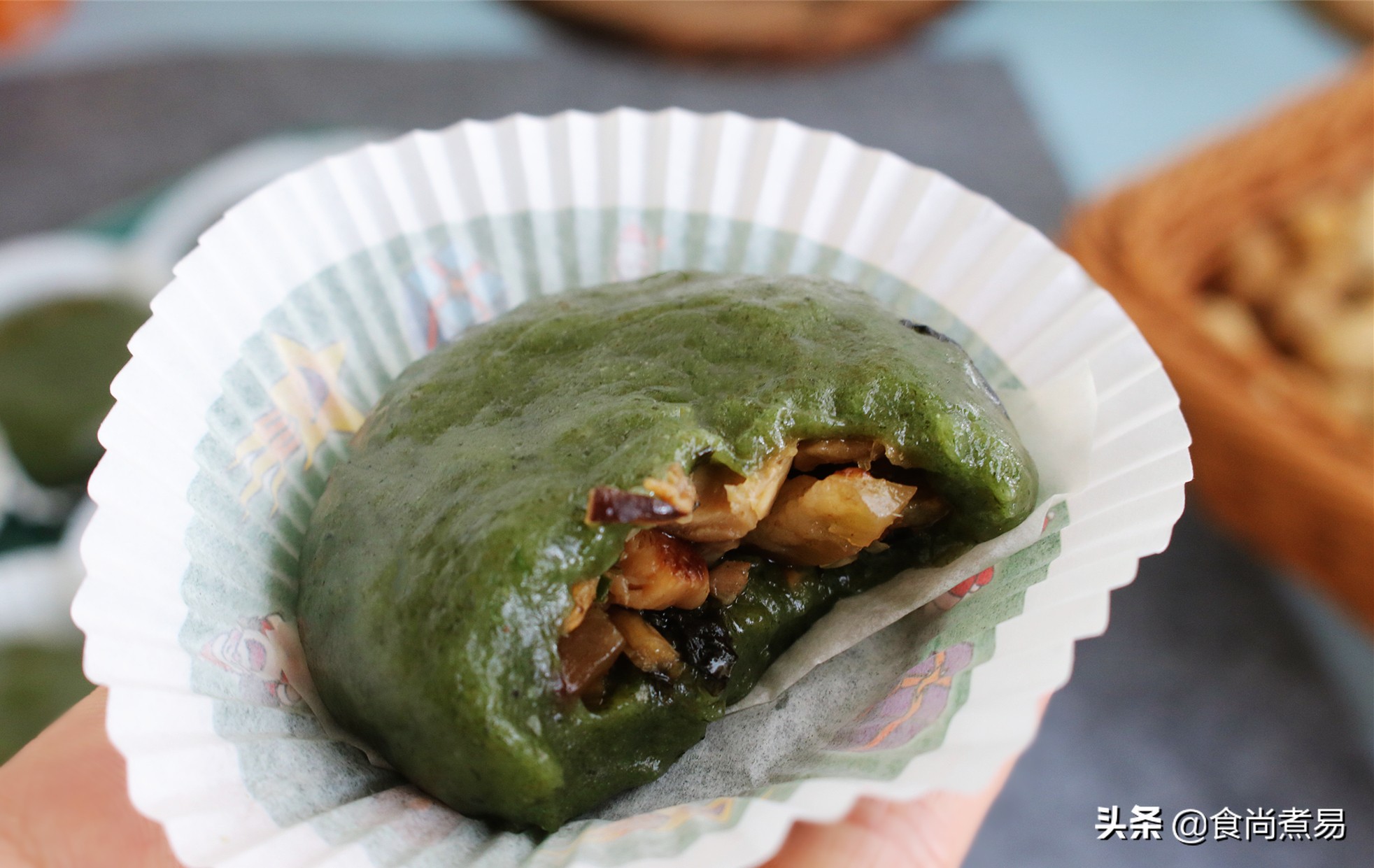 艾粄用开水还是凉水揉面,客家艾粄的传统做法