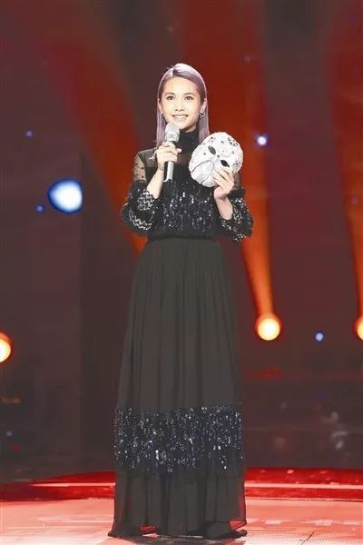 回顾杨丞林情史，原来爱对了人真的可以变成少女