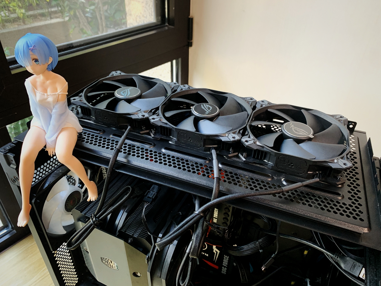 rogxf120风扇评测,内心强大外表朴素