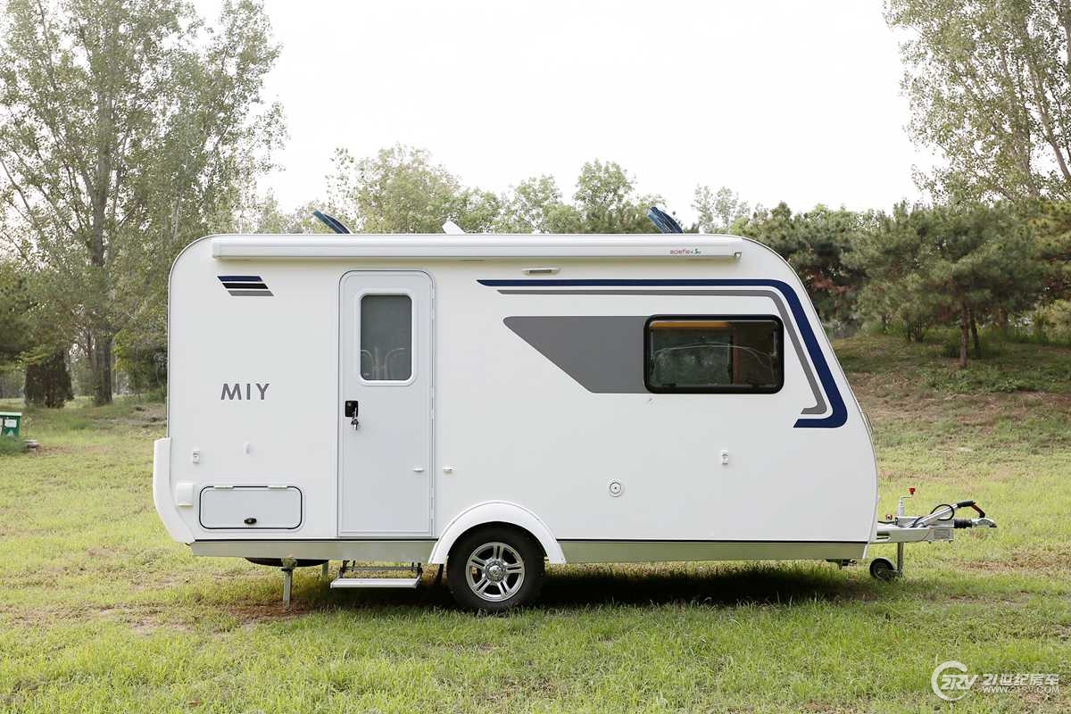 房车价格5-10万元拖挂式房车,房车价格5-10万元7米拖挂房车