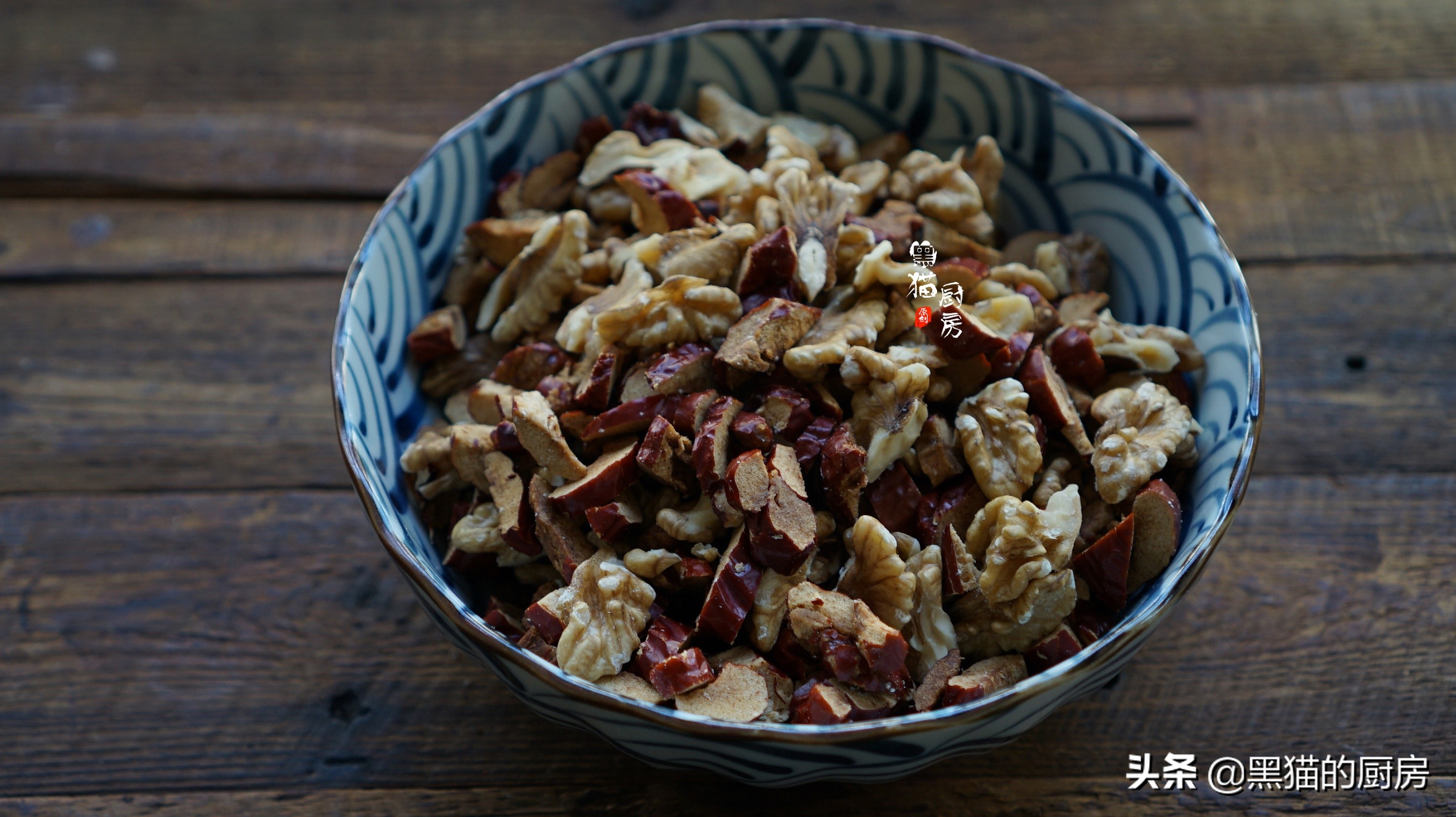 很多人不知道用它做成馒头，面香十足，碳水含量低，不用担心长胖