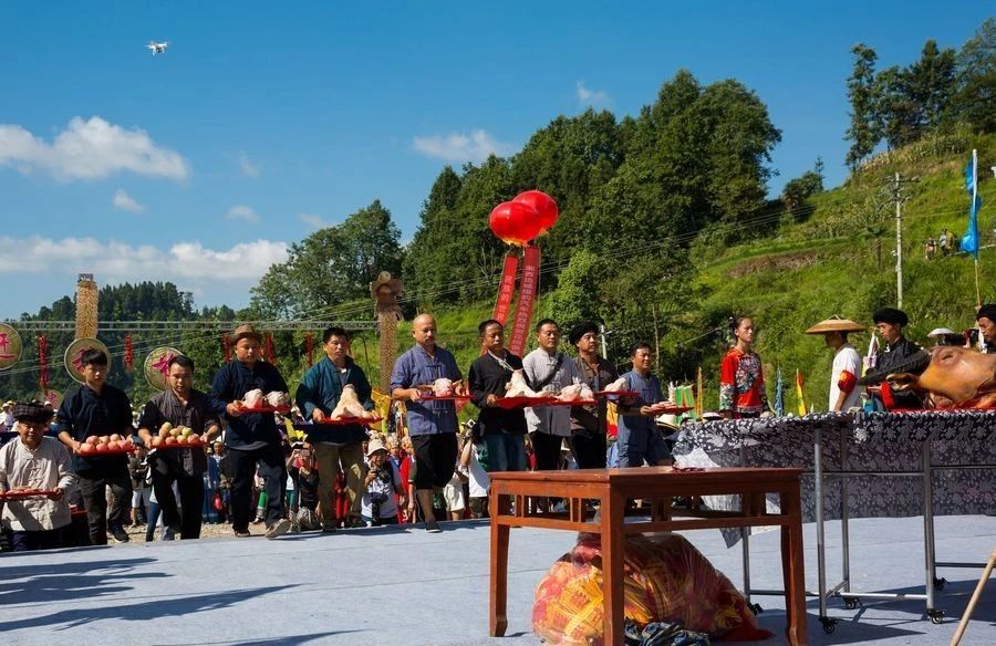 湘西苗族文化习俗及讲解,了解湘西苗族文化和风土人情