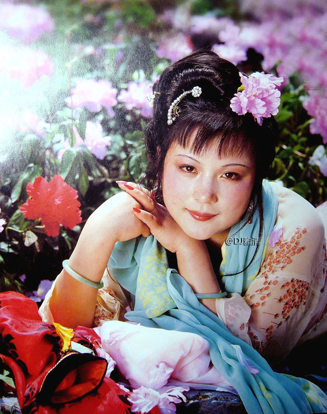 红楼梦87版10版演员对比,老版红楼梦演员照片对比