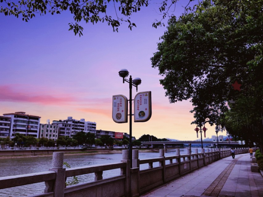 以旅游为支柱的县城发展前景,龙门旅游业的发展