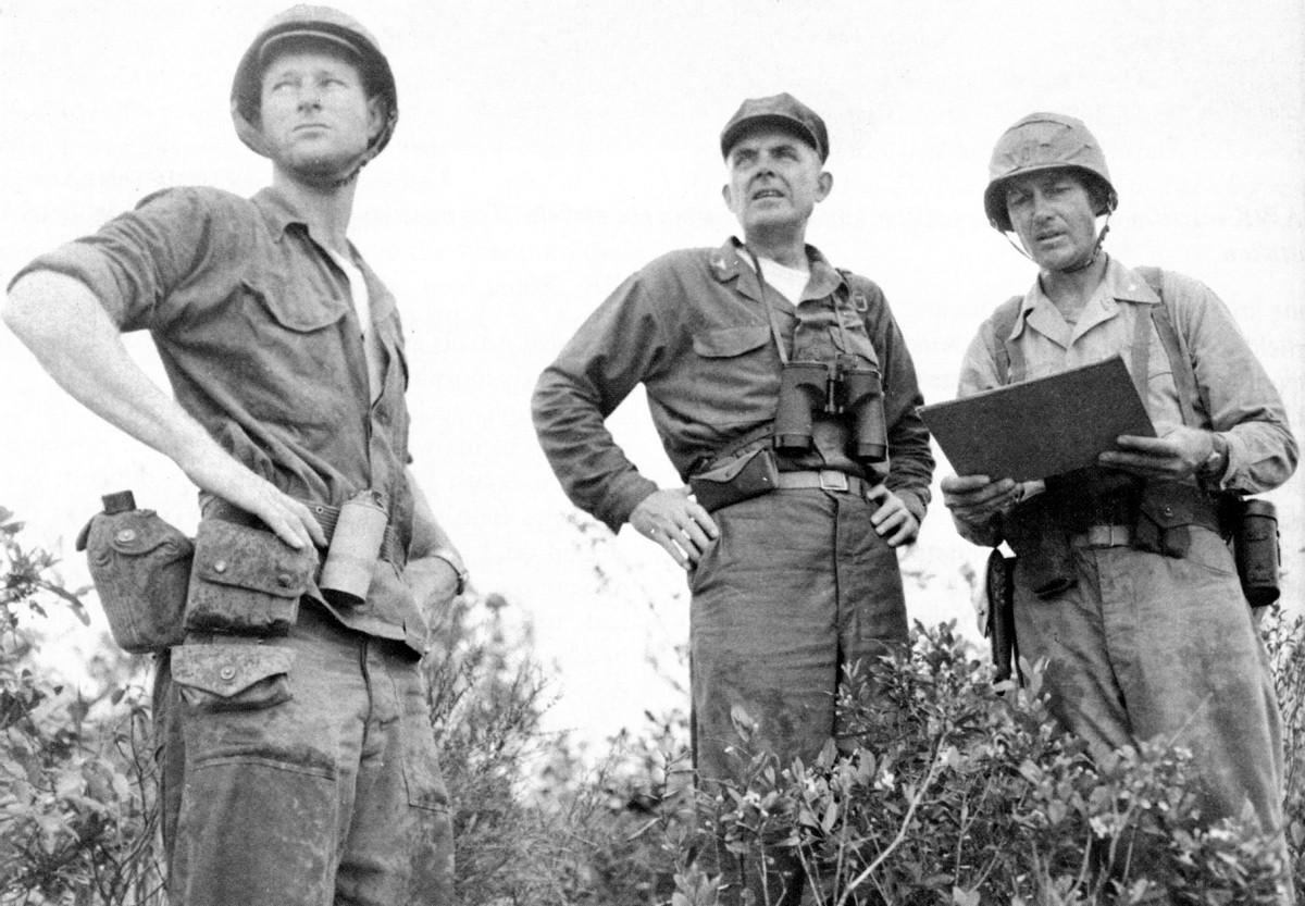 肯德基的创始人桑德斯的创业故事,肯德基创始人桑德斯图片