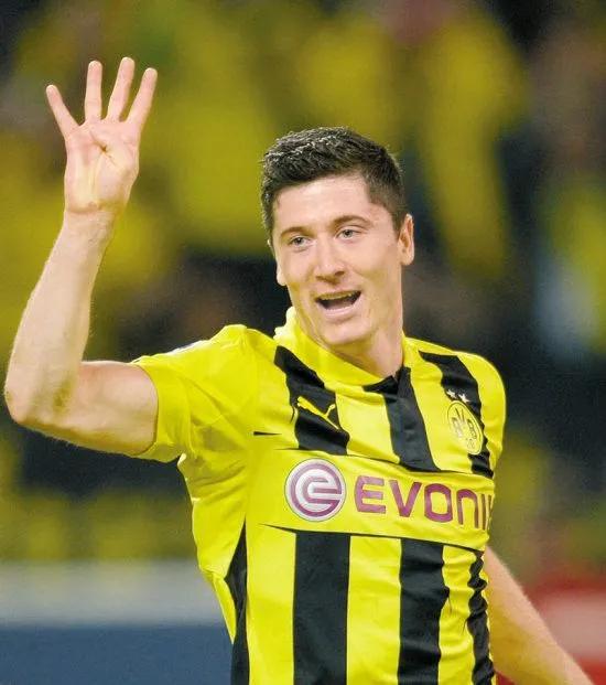 莱万两届世界足球先生历史地位,莱万多夫斯基五周年