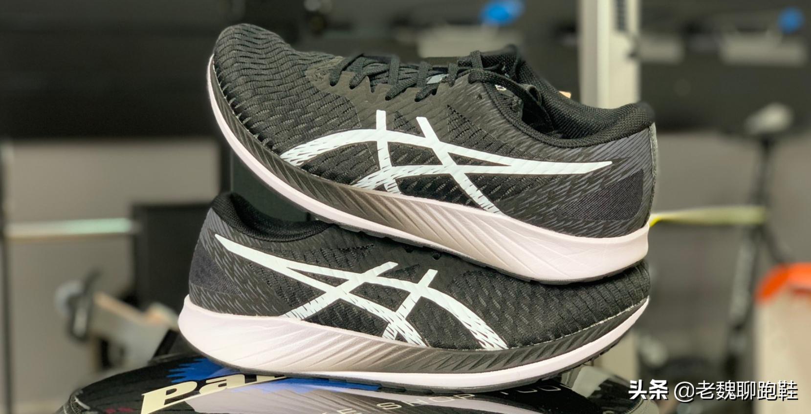 低估跑鞋,被低估的碳板跑鞋