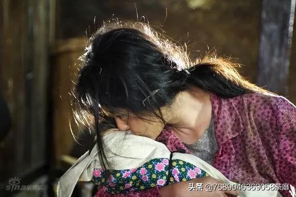 伟大母爱让人泪奔,母爱是伟大的可是现实是残酷的